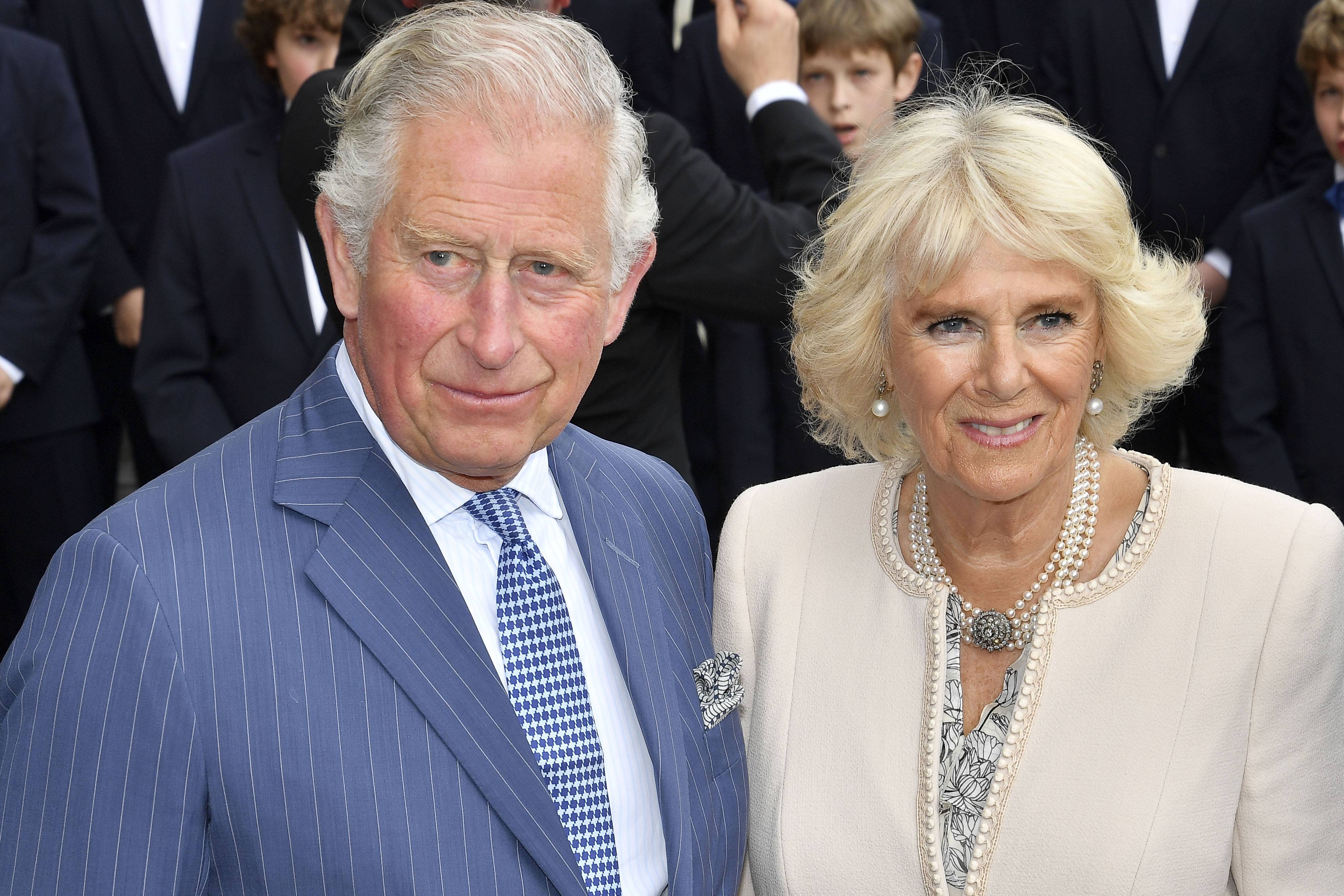 Hat Charles Camilla betrogen? Geht es ihr wie Diana? Charles schwärmt für eine andere Frau!