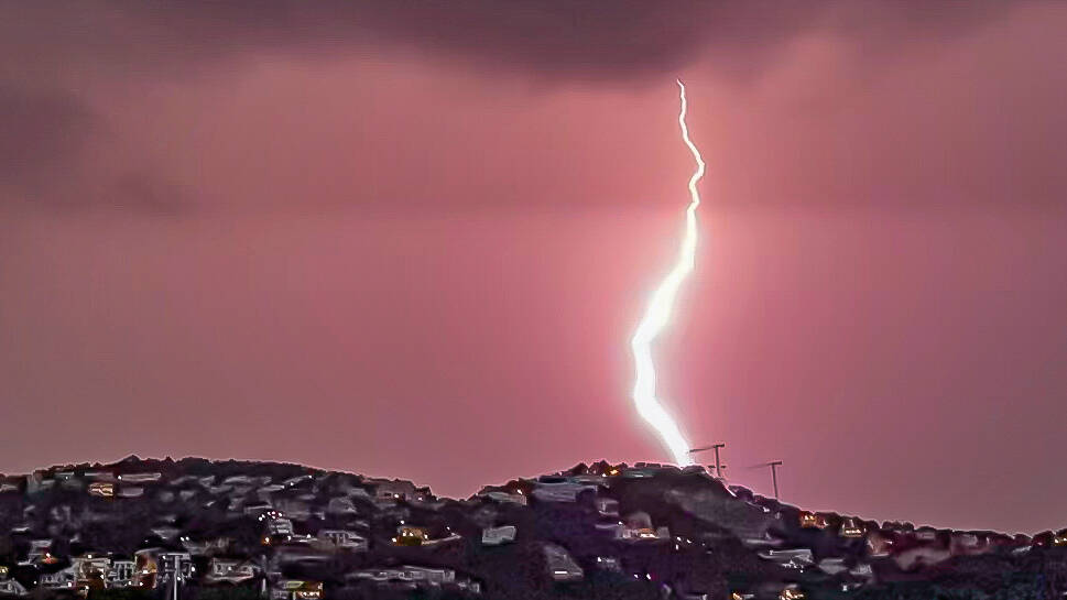 EILMELDUNG - Schwere Unwetter auf Mallorca - Zahlreiche Flüge mussten abgesagt oder umgeleitet werden