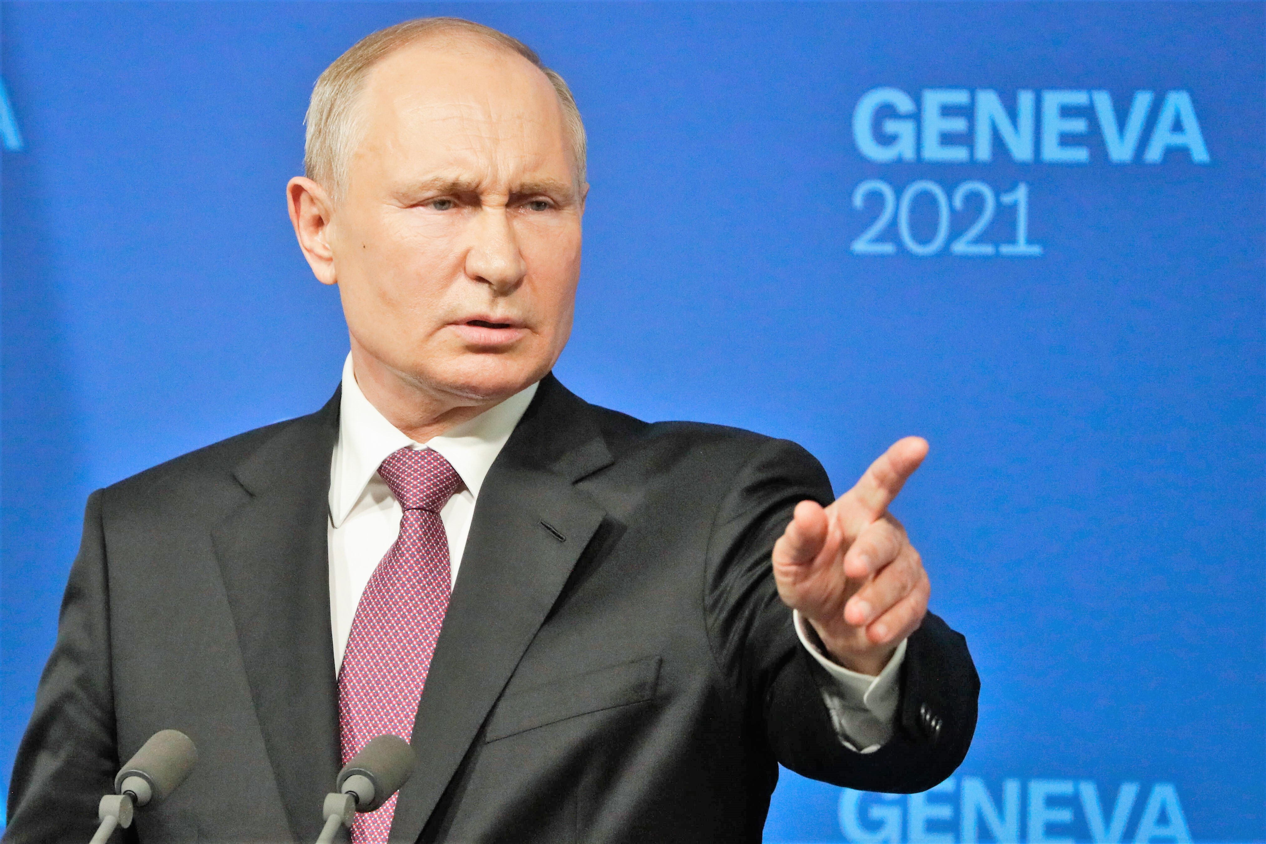 Putin mit dem Rücken zur Wand - Wird der Kreml-Chef gestürzt? Ein anderer starker Mann soll auf den Thron!