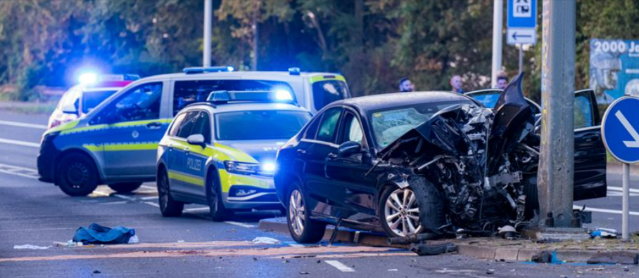 4 Polizisten bei Unfall verletzt - Ermittlungen zum Unfallhergang laufen!