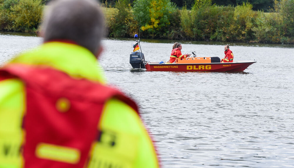 Tödlicher Badeunfall in Niederbayern - Vermisster Schwimmer ertrunken aufgefunden
