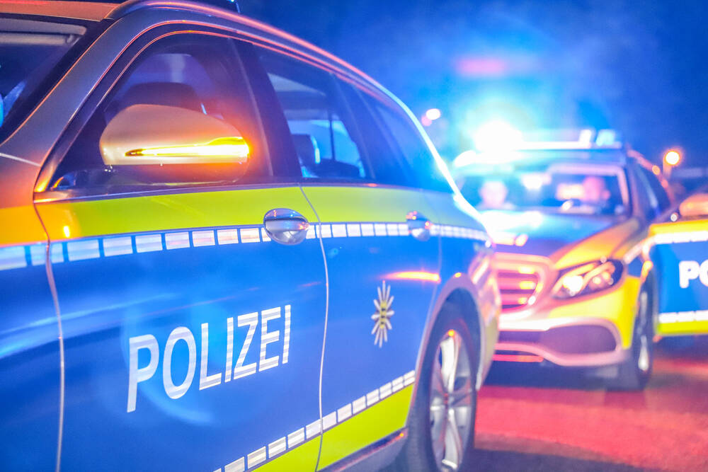 Fahrradfahrer auf offener Straße niedergeschossen! Blutiges Verbrechen in Kleinstadt