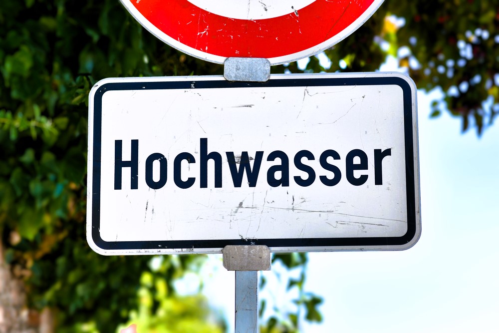 Dammbruch nach schwerem Regen! 85.000 Menschen in Notlage - 2 Dämme gebrochen!