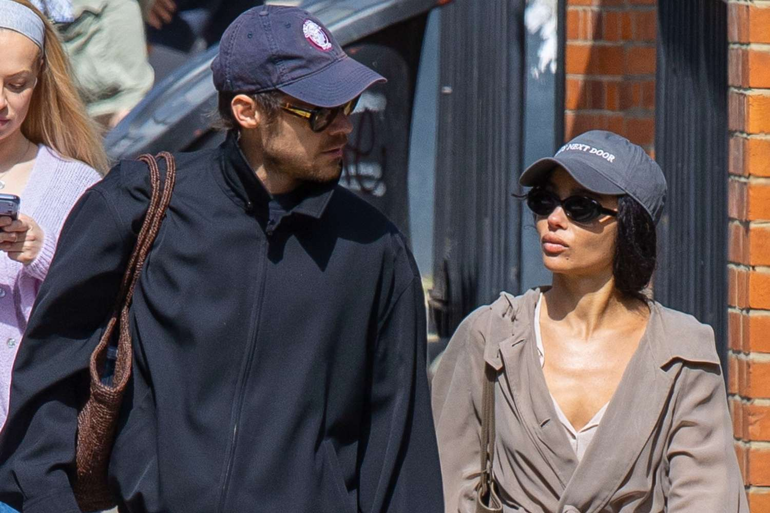 Stars Spotted: Harry & Zoë Ring Rumors, Kate's Royal Tribute and Olivia's Pink Promo