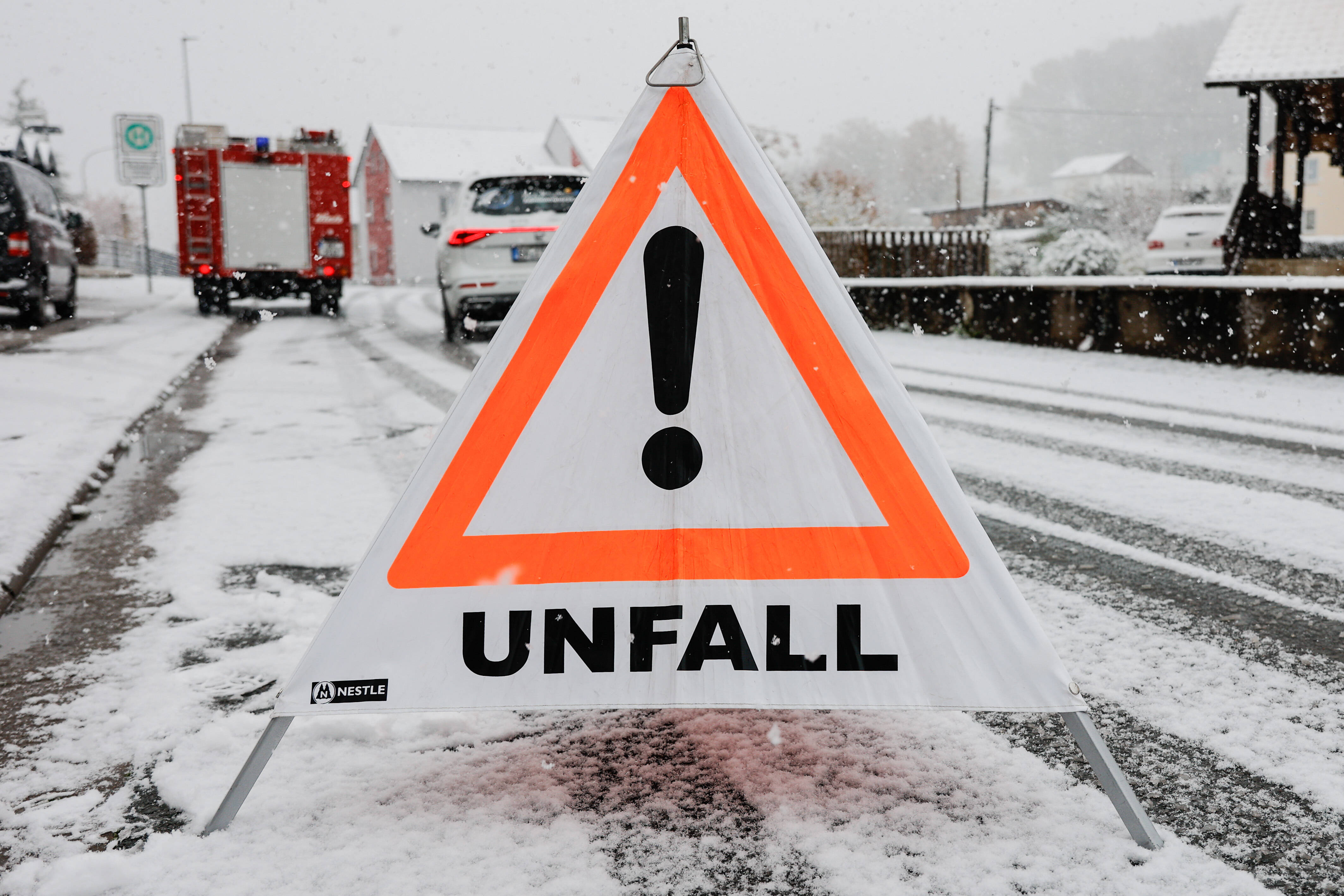 Rentner bleibt mit Auto im Schnee stecken und stirbt! Schockierender Tod in Sachsen-Anhalt