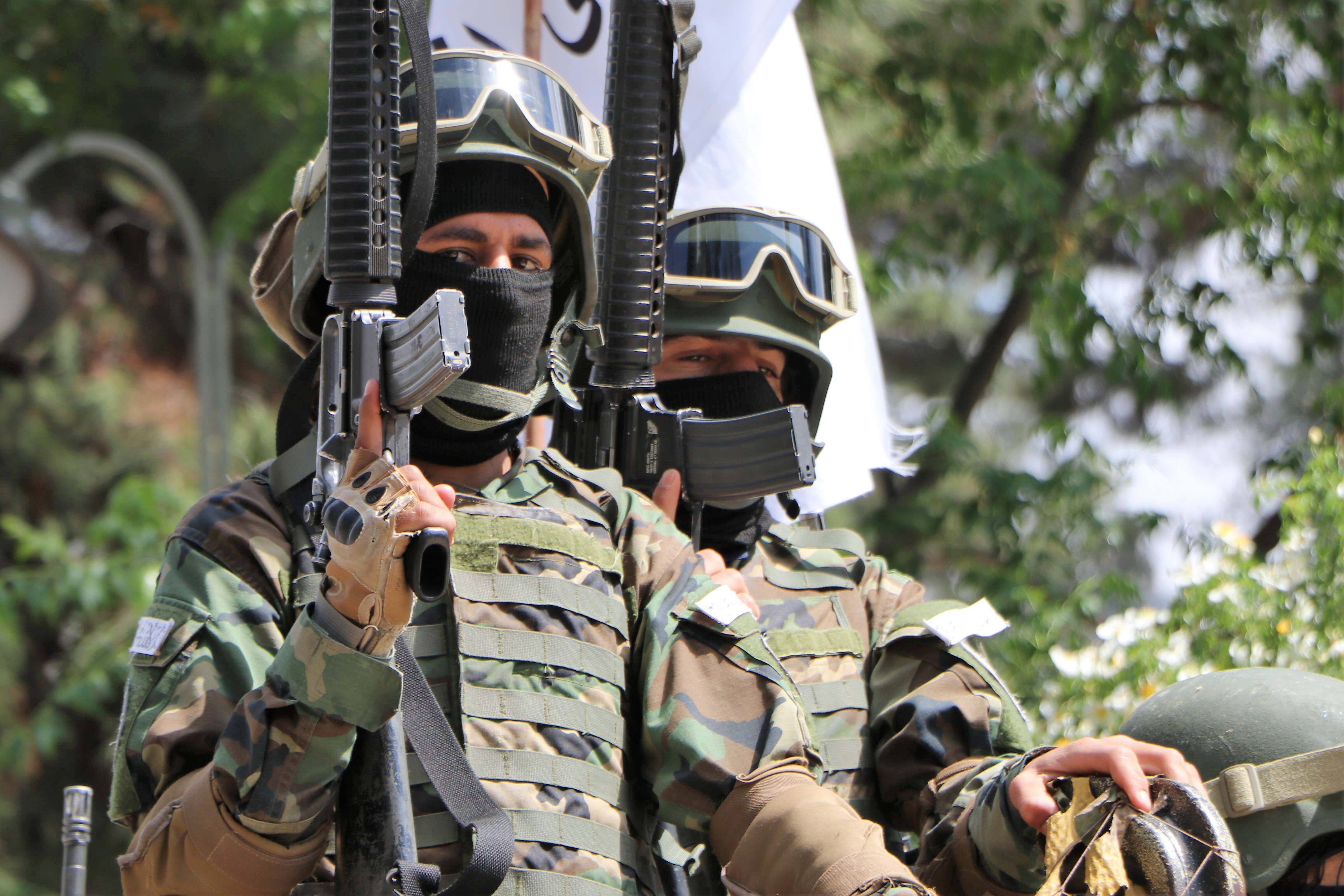 US-Militärs töten hochrangigen IS-Terroristen in Somalia! Horrorgefechte in Höhle!