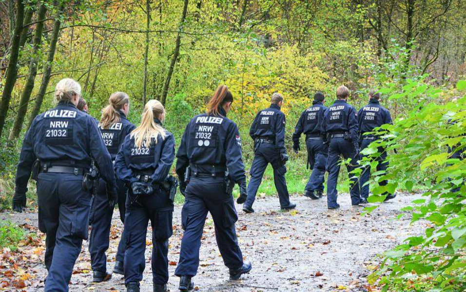 Mörder auf der Flucht! Angst vor Serientäter: Mara-Sophies Mörder mit neuem Messerangriff auf Frau?