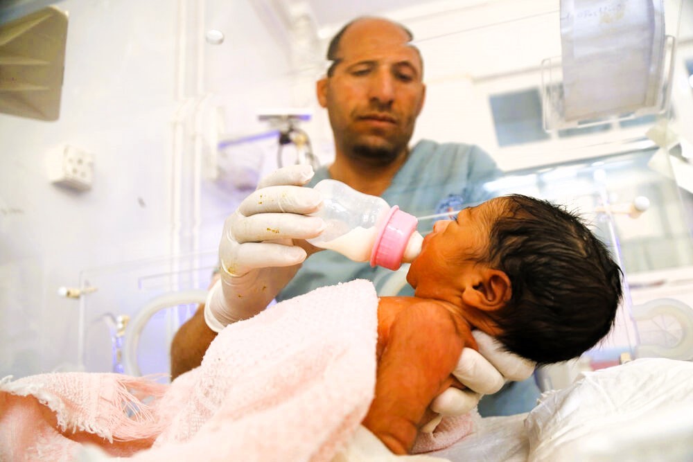 Rückruf für Babynahrung! Mütter von Babys müssen aufpassen - Rückstände von giftigen Pflanzenstoffen entdeckt!