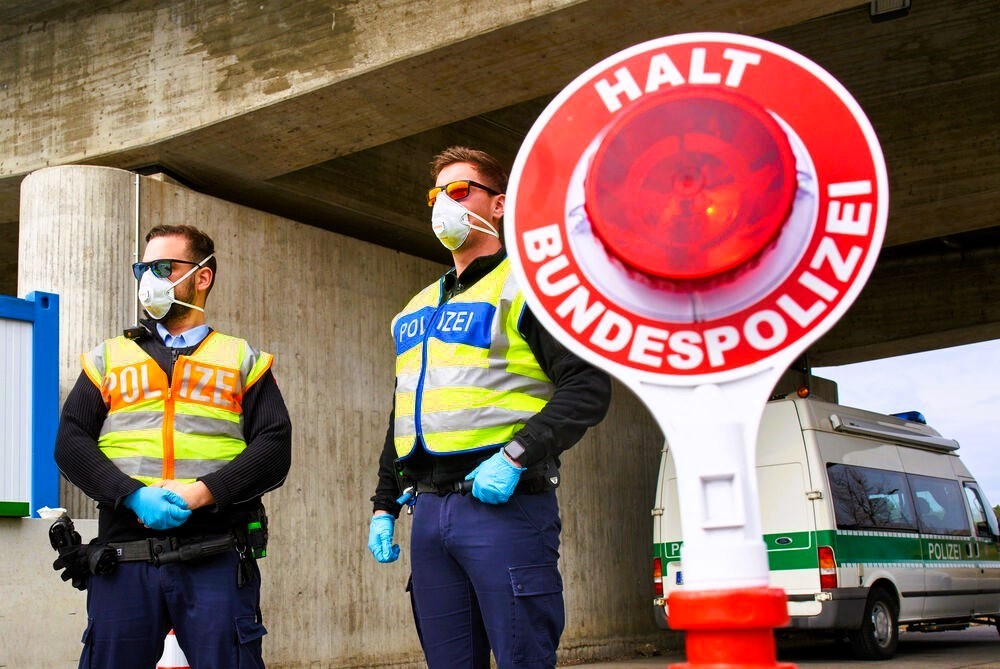 3 Messerattacken in wenigen Stunden Amokalarm in Berlin! 