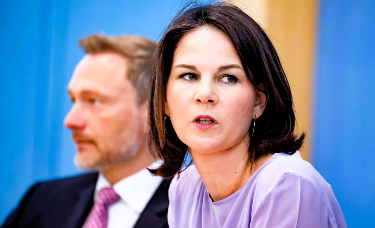 Eilmeldung! Baerbock zieht sich zurück! Keine Spitzenfunktion bei den Grünen - Partei ohne Führung!